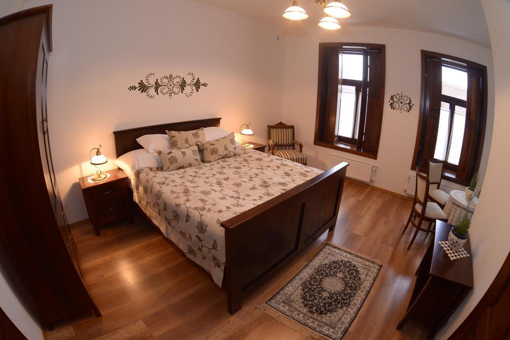 Levendula Porta Es Pajtaszinhaz Hotel Orfű Cameră foto