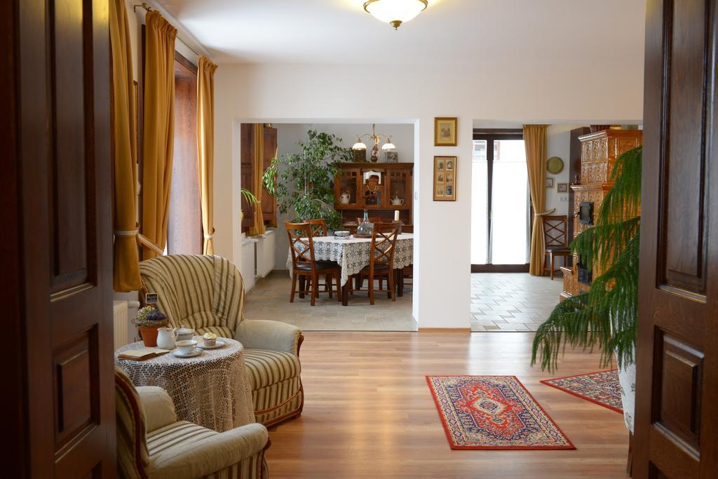 Levendula Porta Es Pajtaszinhaz Hotel Orfű Exterior foto